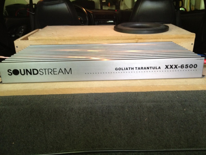 soundstream Amp