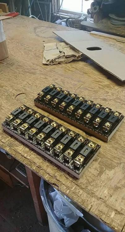 28308696_1519133134869726_914059673_n.jpg